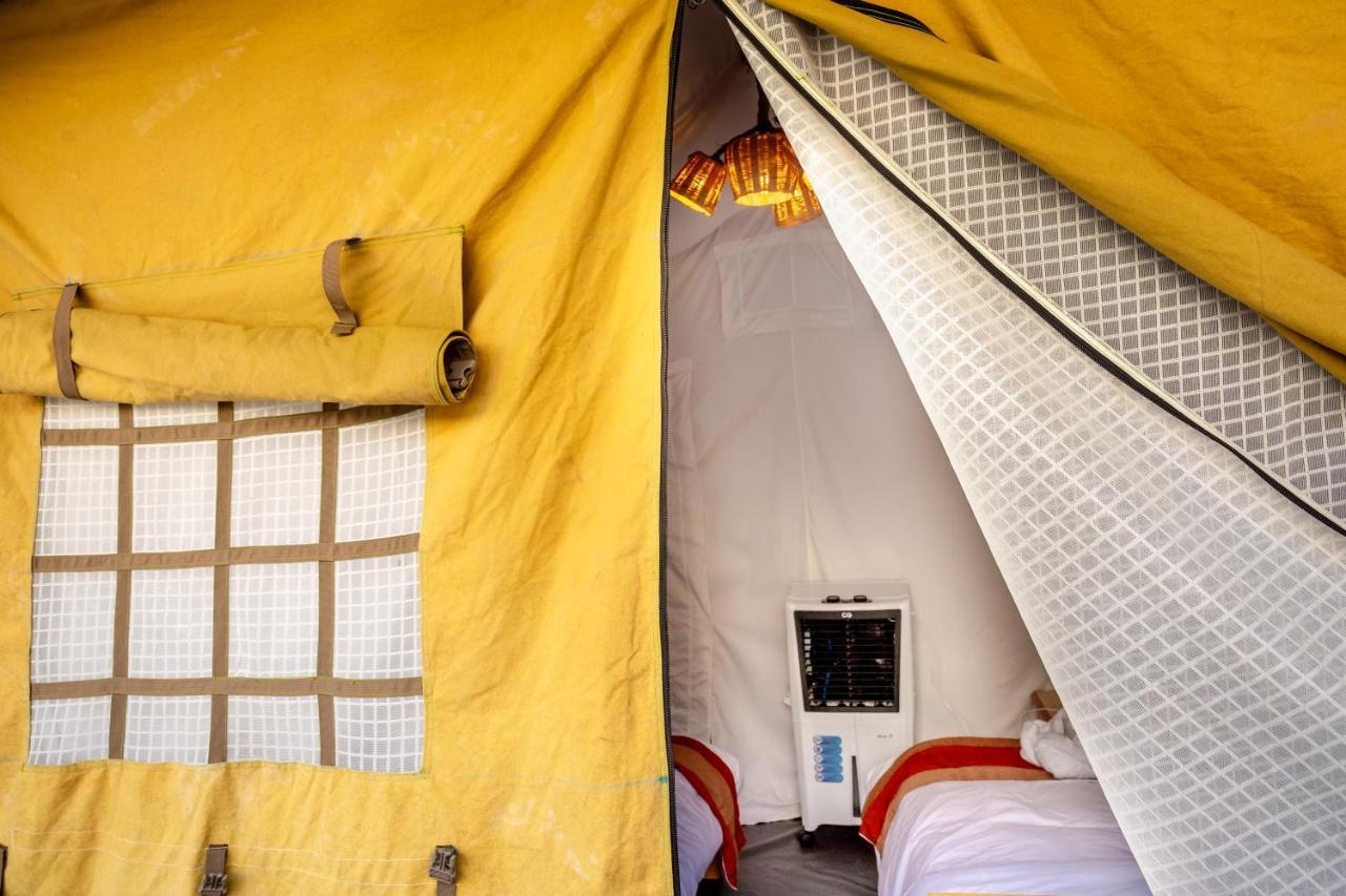 Kalash Parkaze And Tent Inn Pokhara Exterior foto