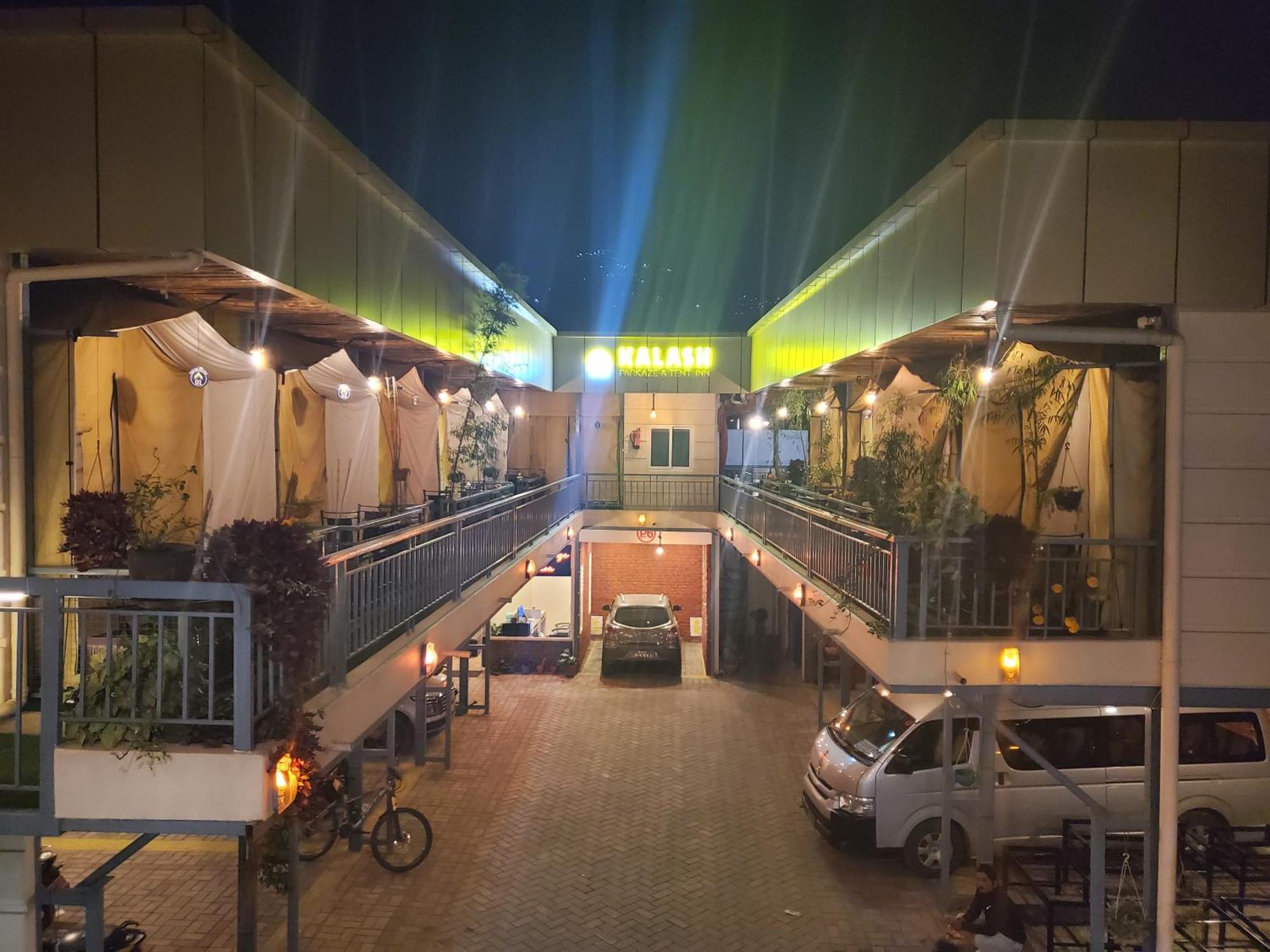 Kalash Parkaze And Tent Inn Pokhara Exterior foto